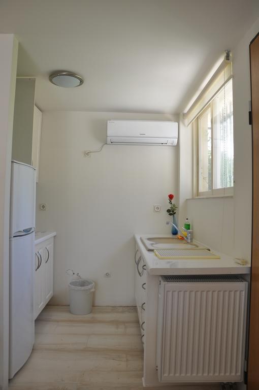 Cosy Studio With Garden / Individual Apartment Атина Екстериор снимка